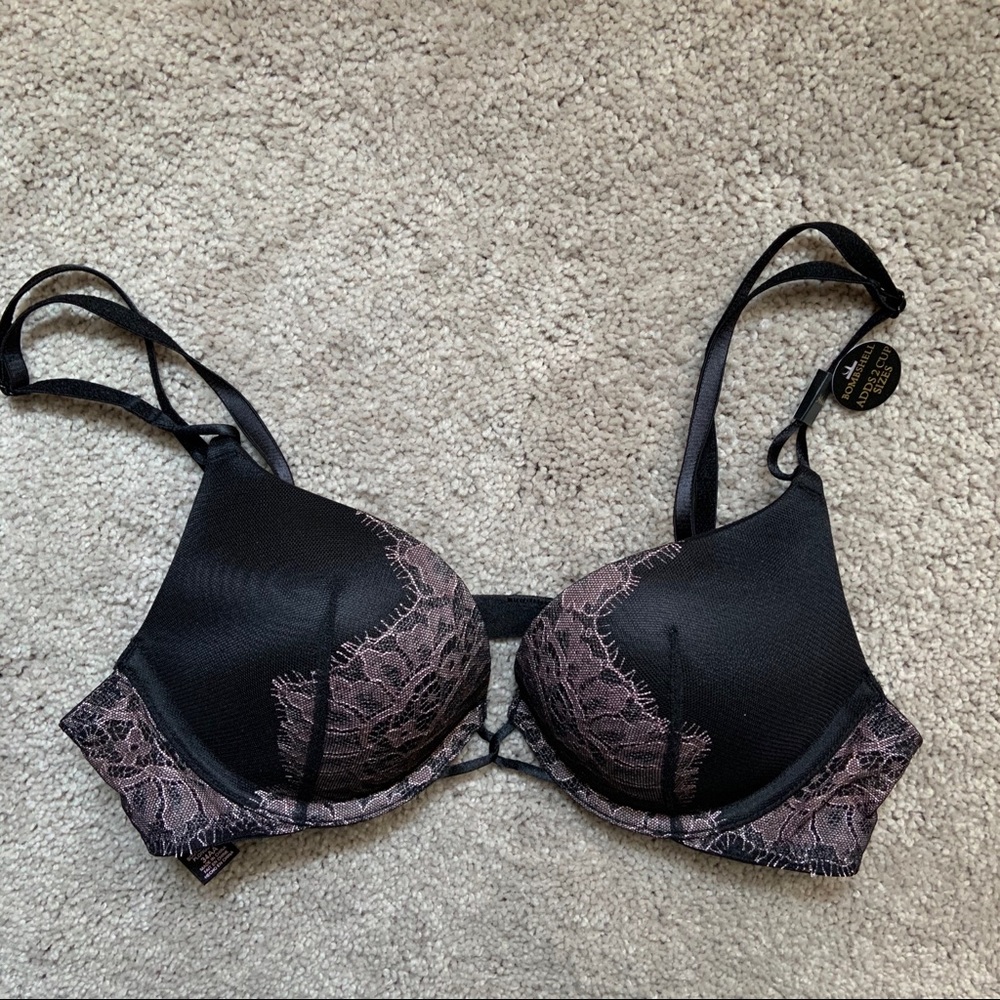 Victoria's Secret 34AA Bombshell Plunge Bra